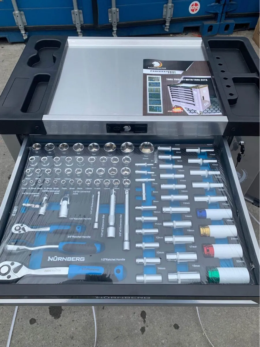 XXL Nurnberg 7/6 Tool box with tools - Image 3