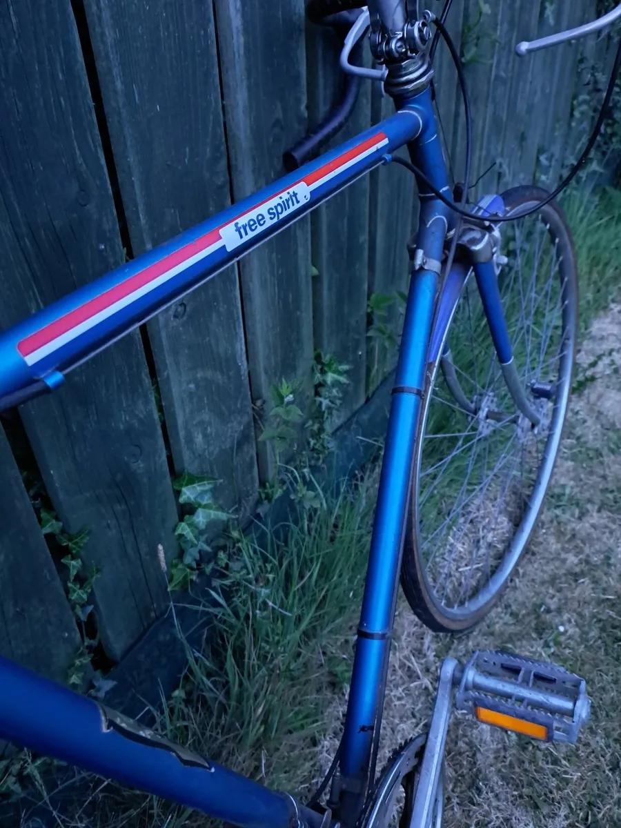 Classic road bike - Image 2