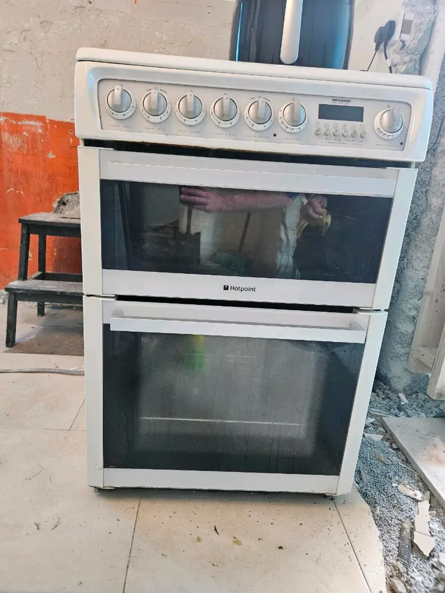 Hotpoint Electric cooker - Image 1
