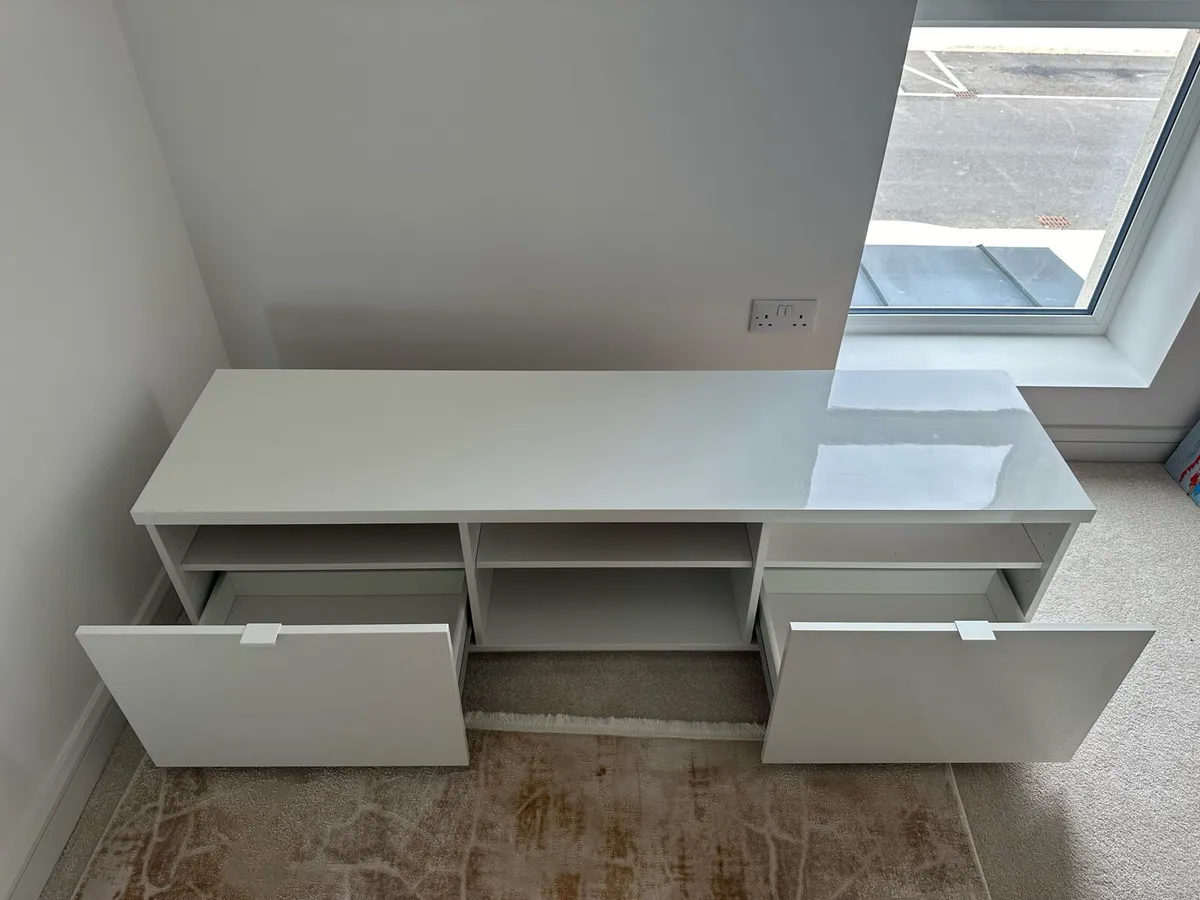TV bench - Image 4