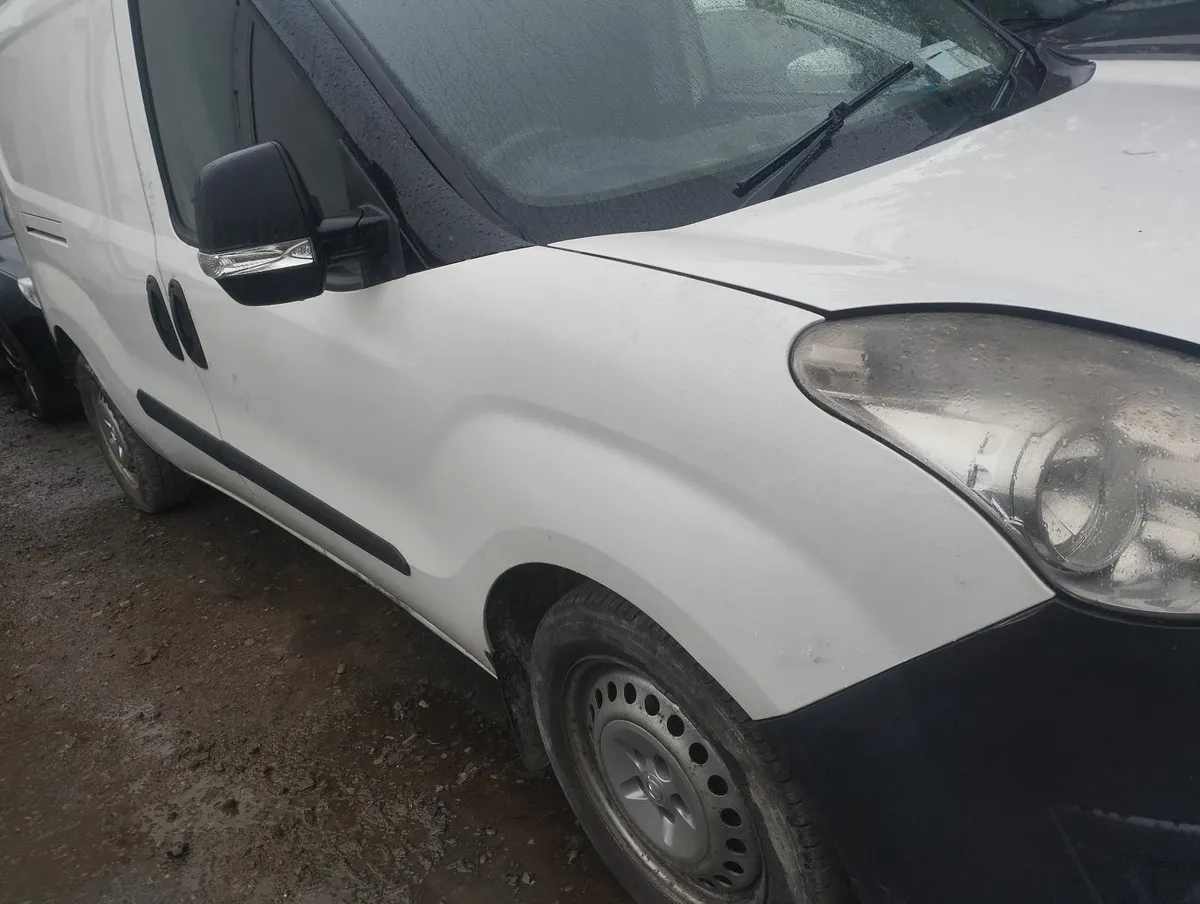 Opel combo 1.3 diesel 2013 for breaking only - Image 2