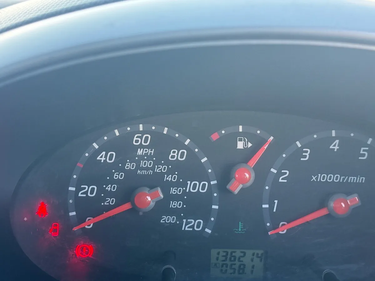 Nissan micra - Image 1