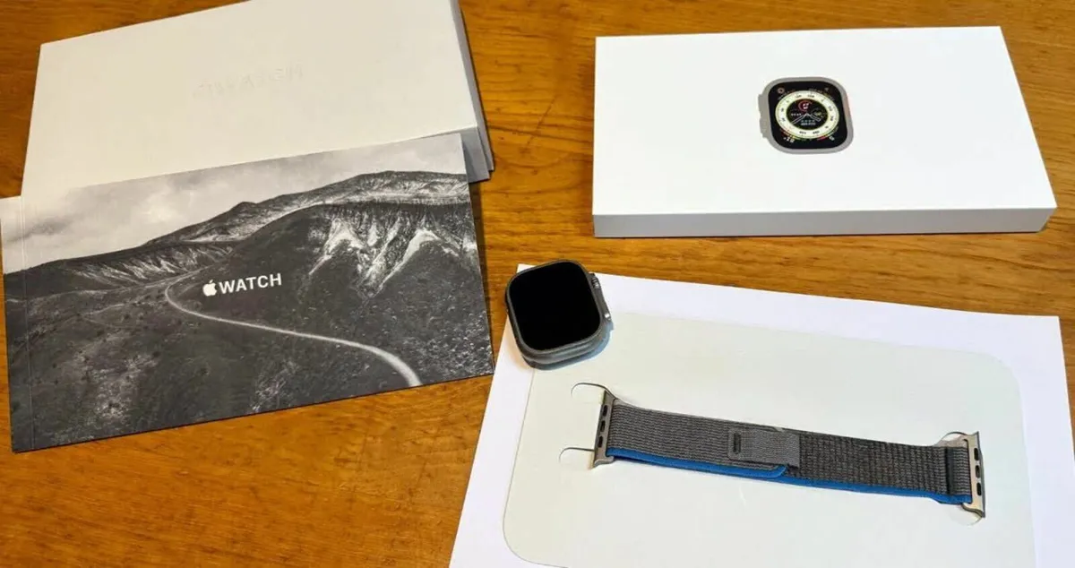 Apple Watch Ultra 1 - 49 mm titanium case - Image 1