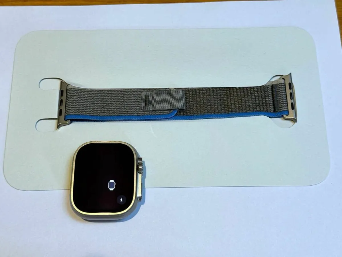Apple Watch Ultra 1 - 49 mm titanium case - Image 2