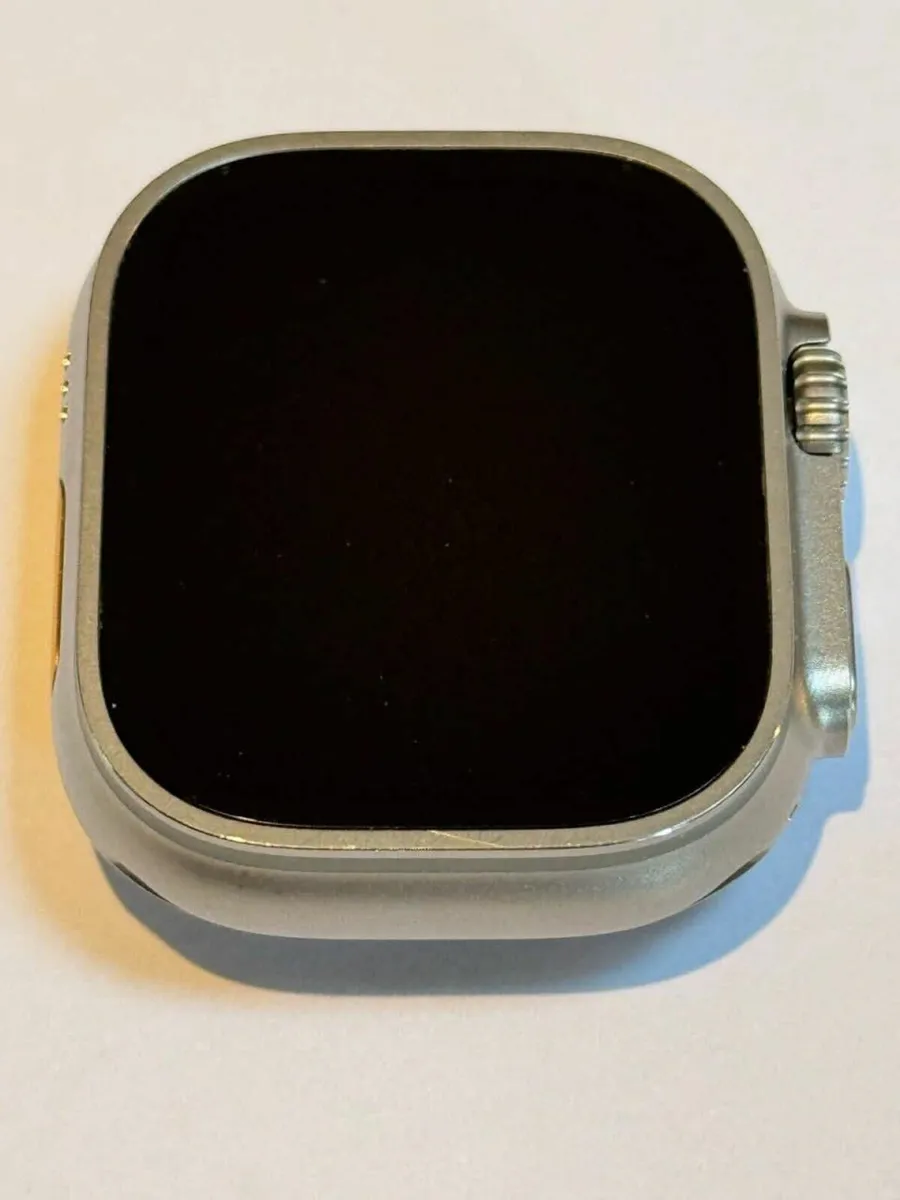Apple Watch Ultra 1 - 49 mm titanium case - Image 3
