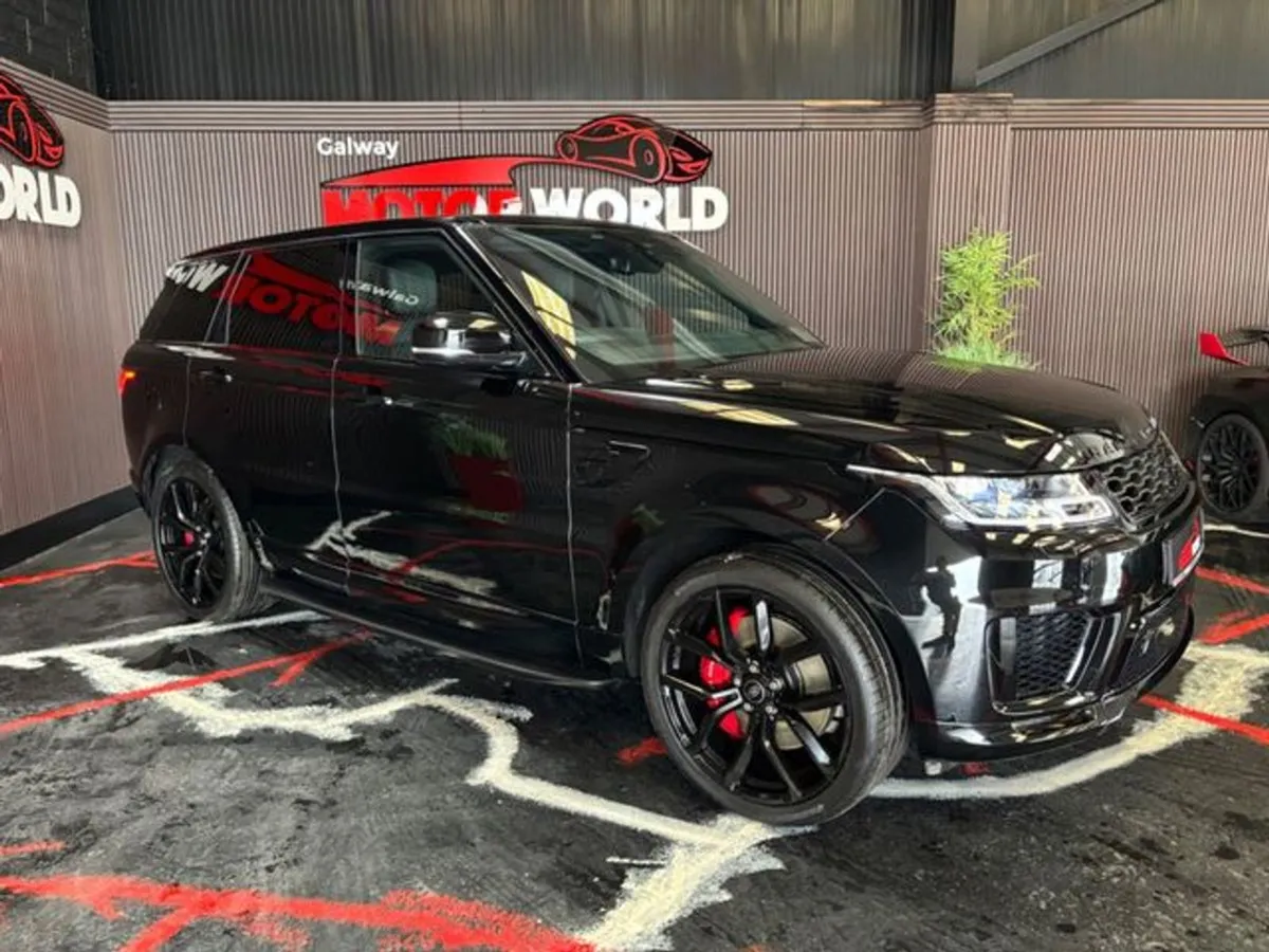 Land Rover Range Rover Sport HSE Dynamic Black - Image 1