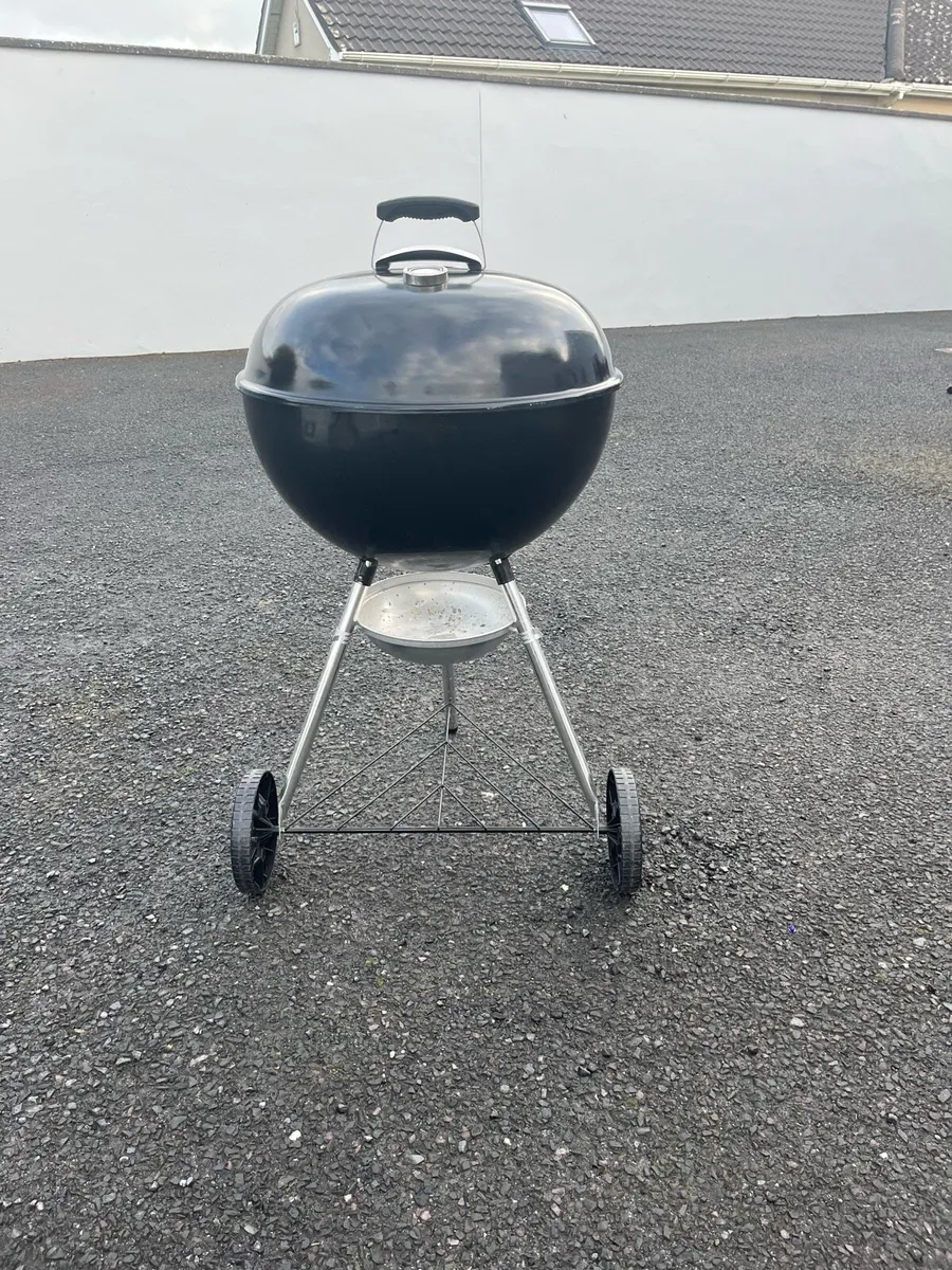Weber Kettle BBQ - Image 4