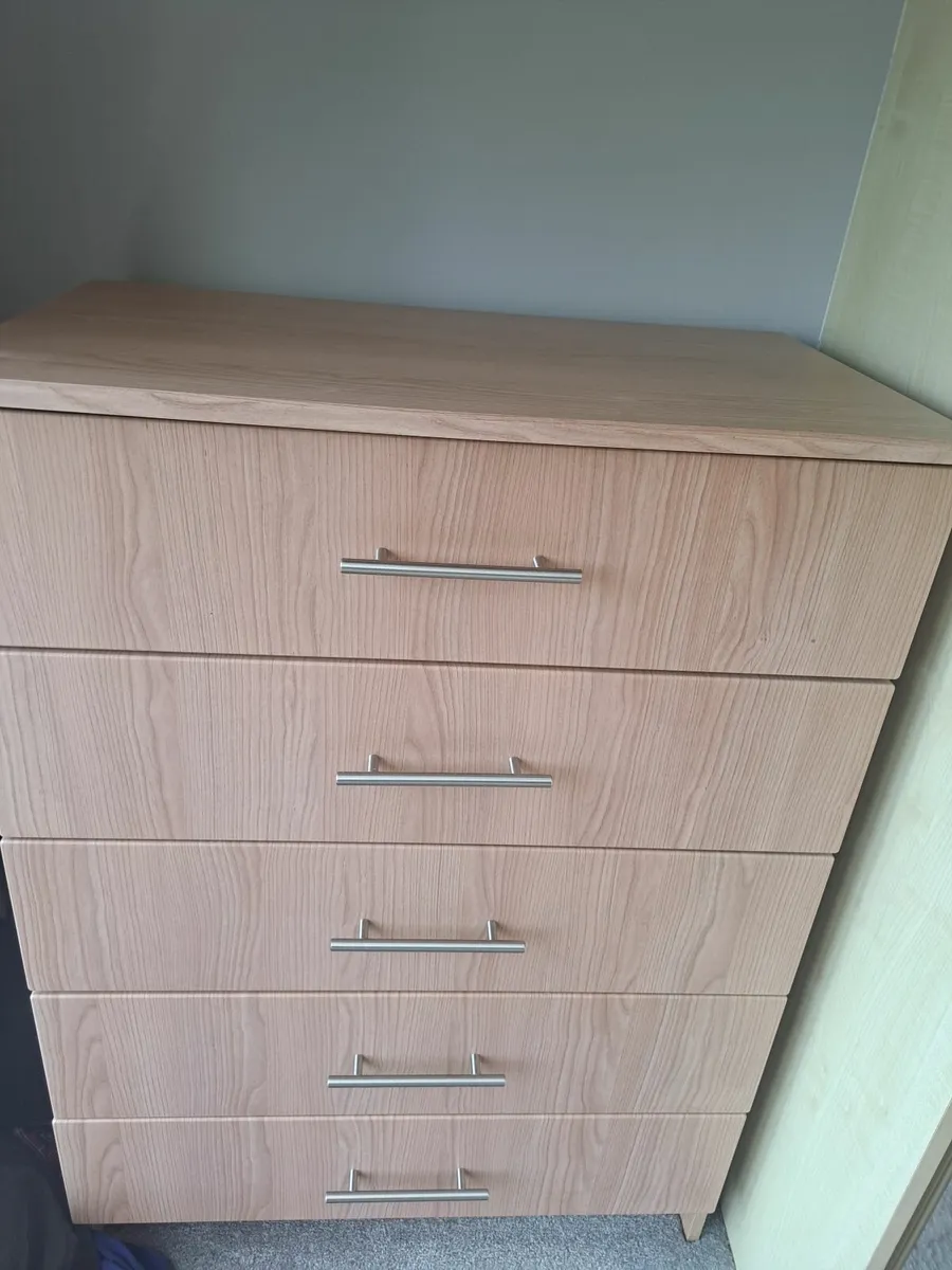 Bed ,headboard, lockers - Image 2