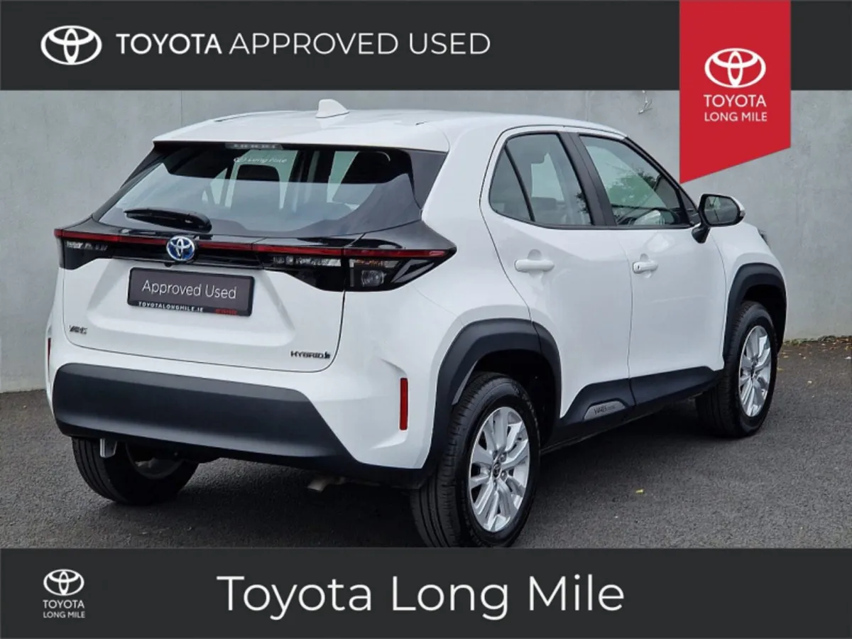Toyota Yaris Cross 1.5 Hybrid Luna 5dr - Image 2