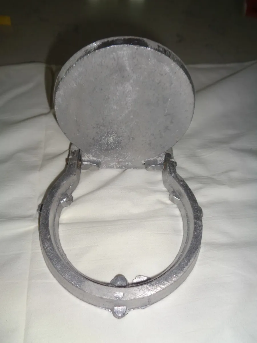 Horse Shoe Stop Cock Cover & Frame for Sale - Image 2