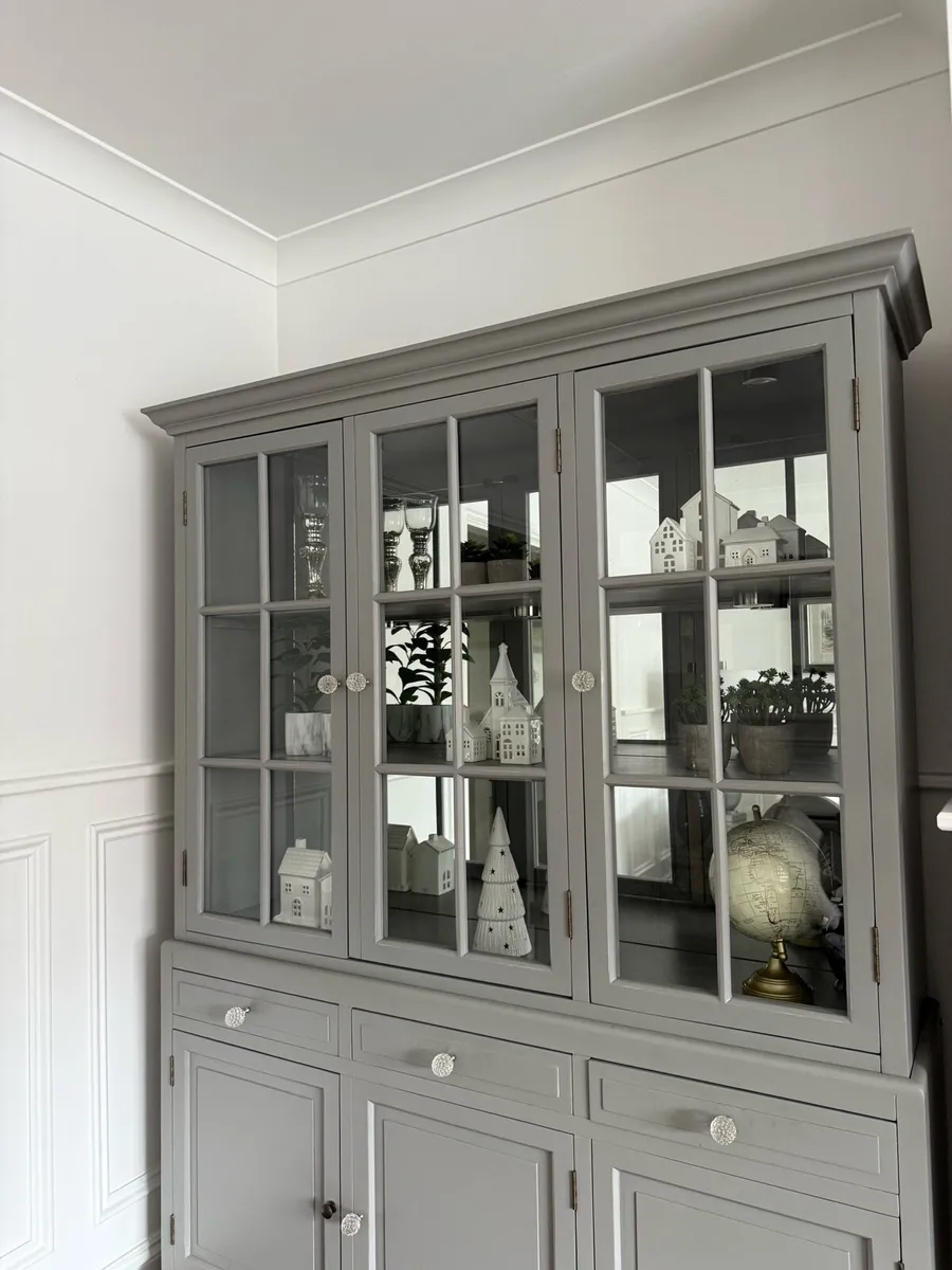 Living room cabinet - Image 4