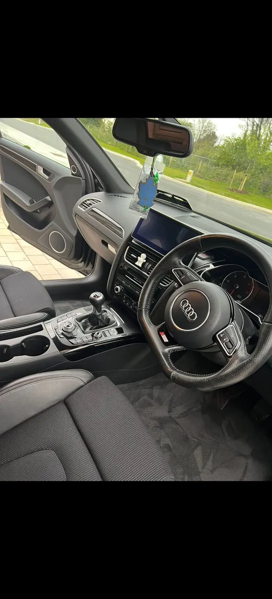 Audi A4 - Image 2