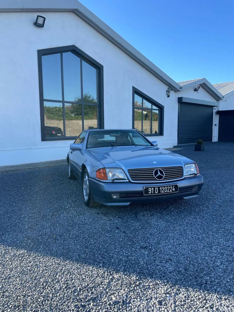 Mercedes SL300 - Image 1