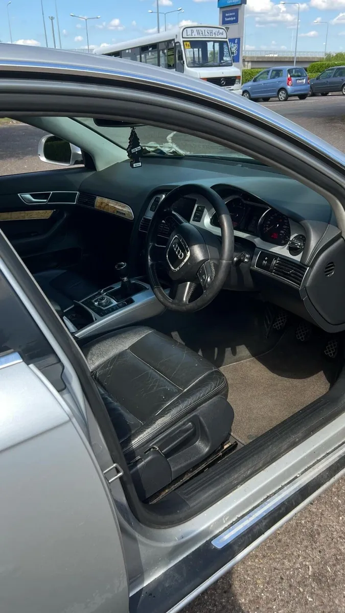 Audi A6 - Image 2