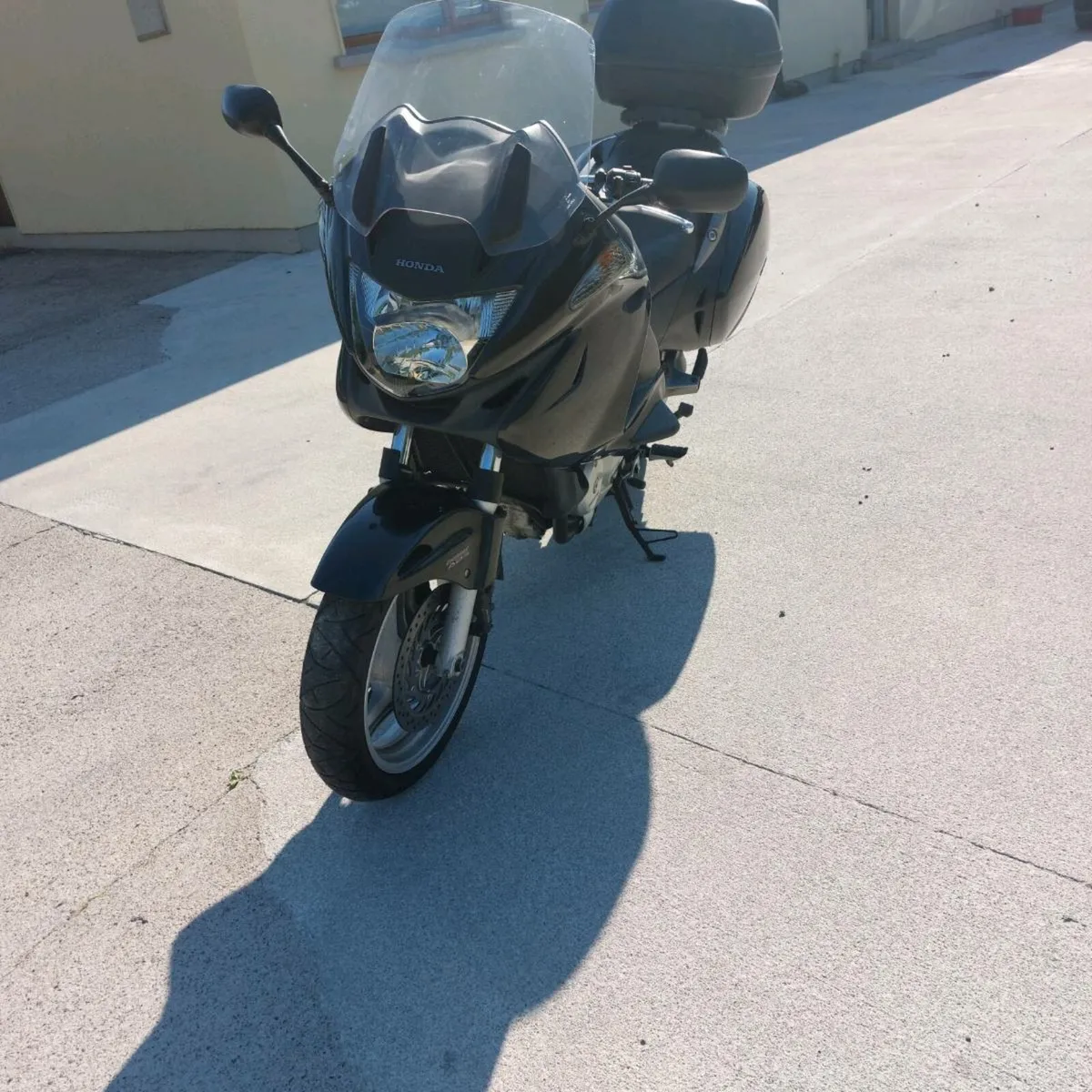 Motorbike - Image 4