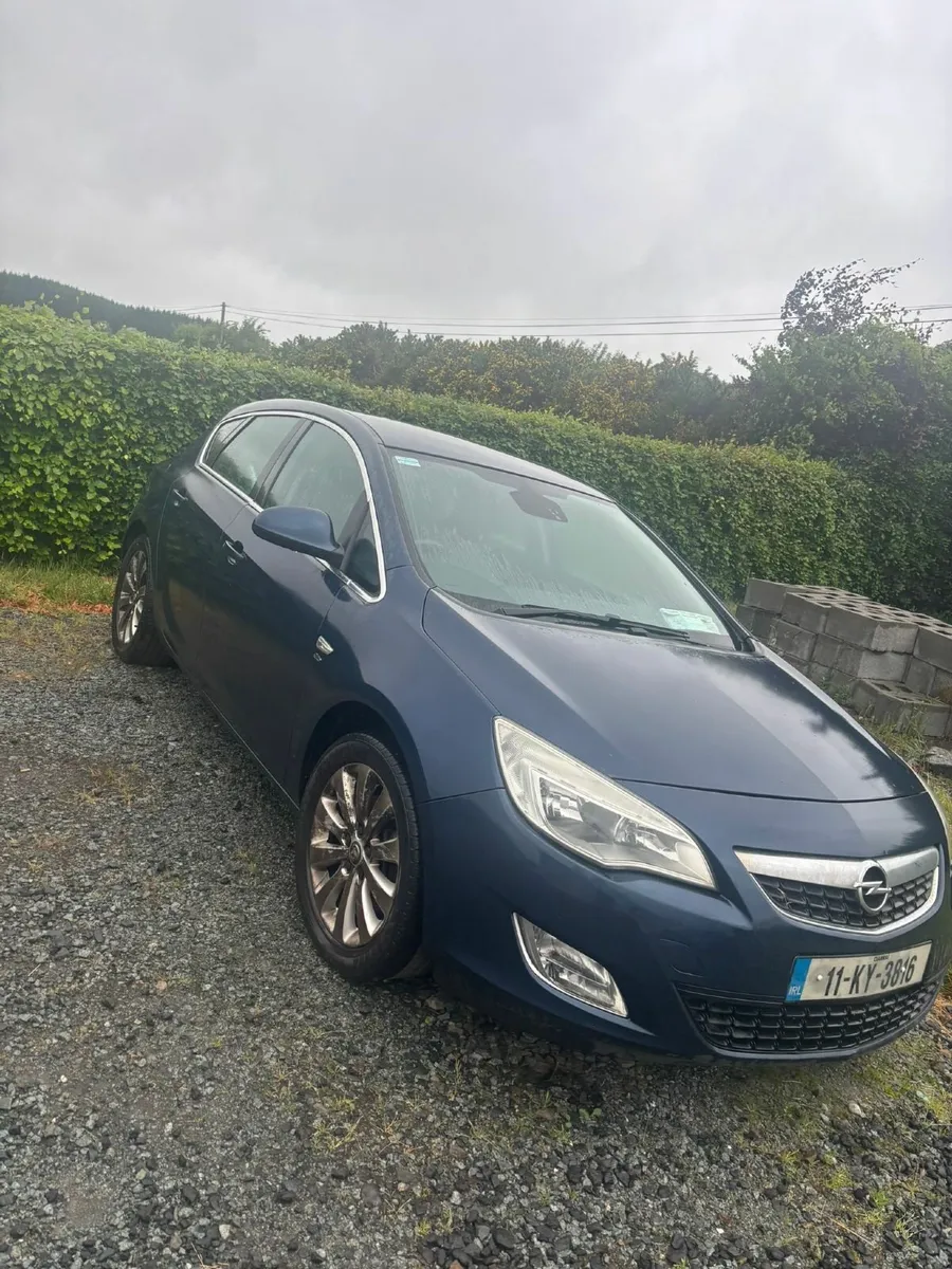 Vauxhall Astra 2011 - Image 3