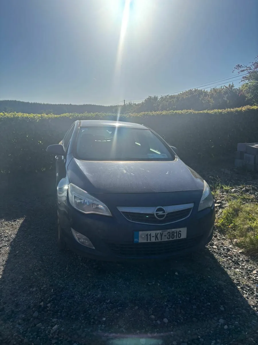 Vauxhall Astra 2011 - Image 4