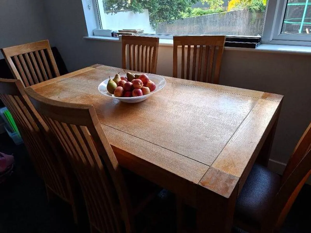 Table and 6 chairs - Image 3