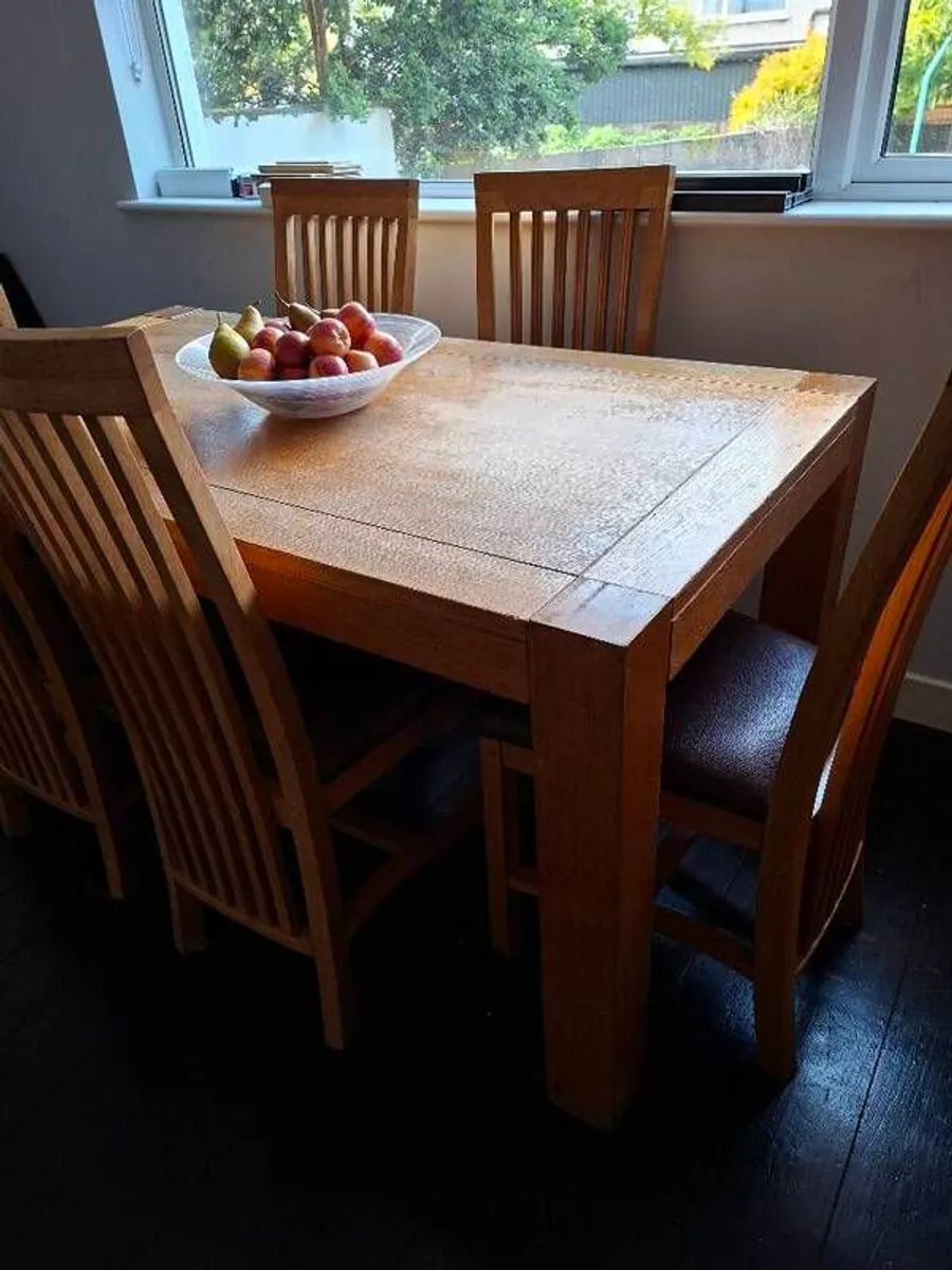 Table and 6 chairs - Image 4
