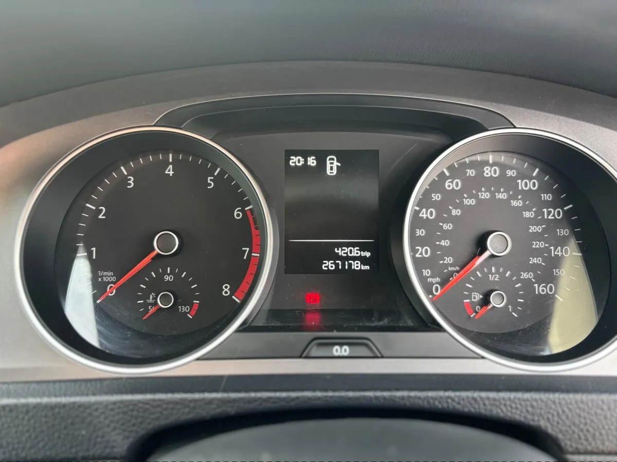 Volkswagen Golf 1.2 tsi Fresh NCT - Image 4
