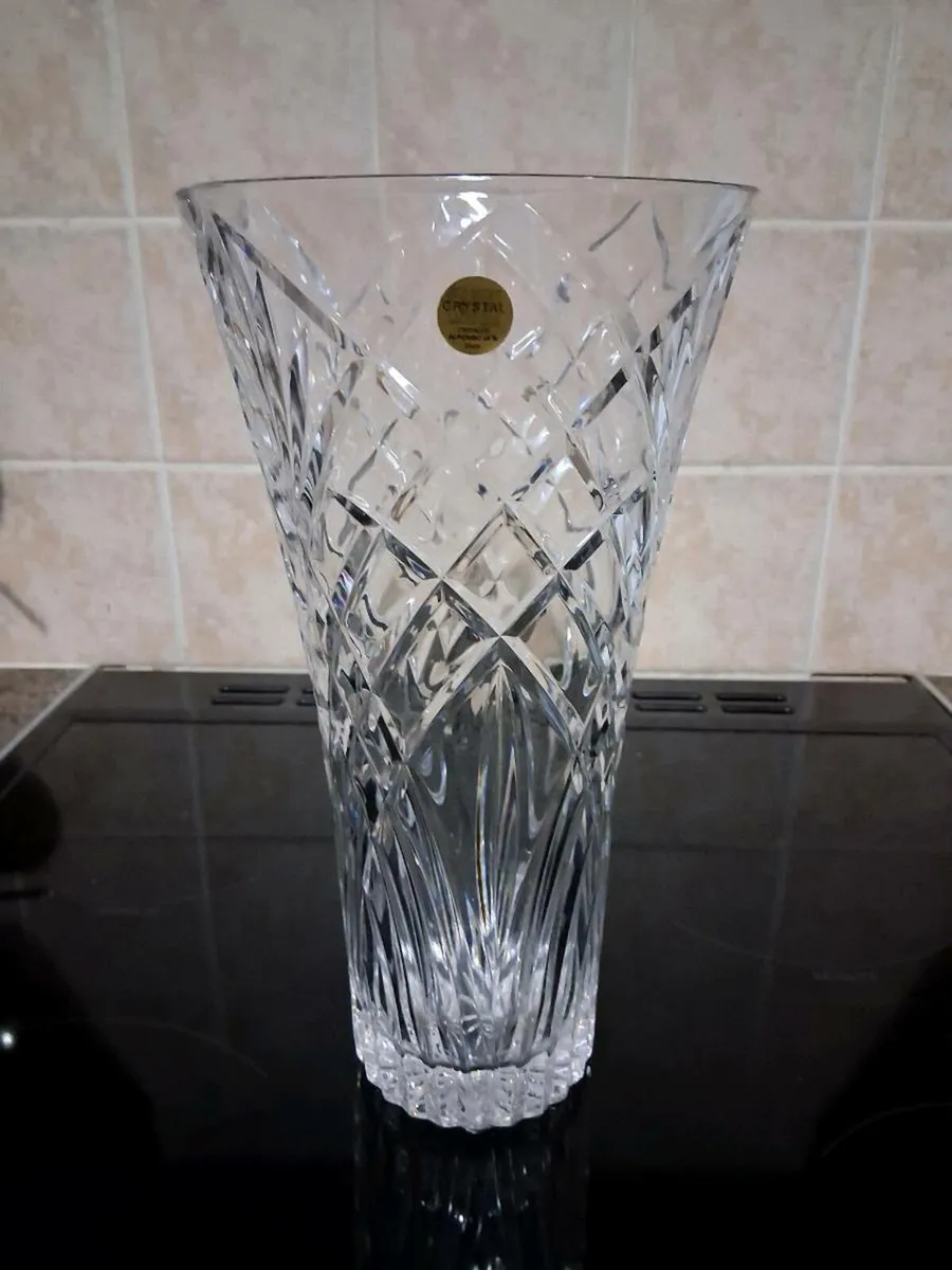 Capri Crystal Vase - Image 1