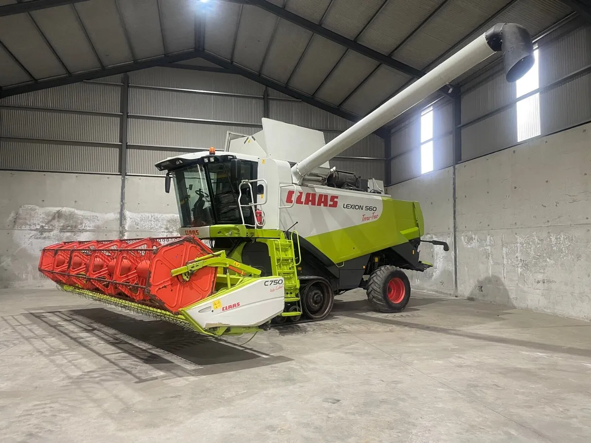 CLAAS LEXION 560TT - Image 2