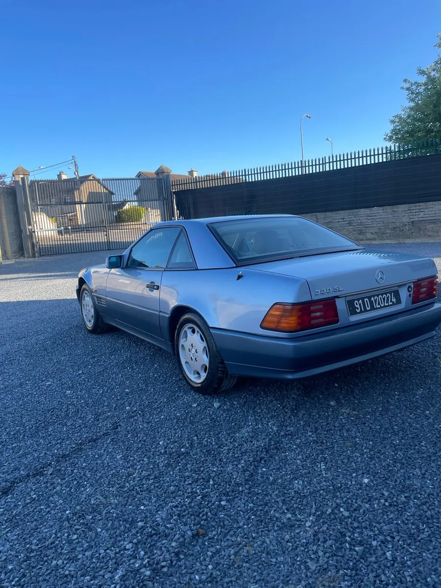 Mercedes SL300 - Image 3