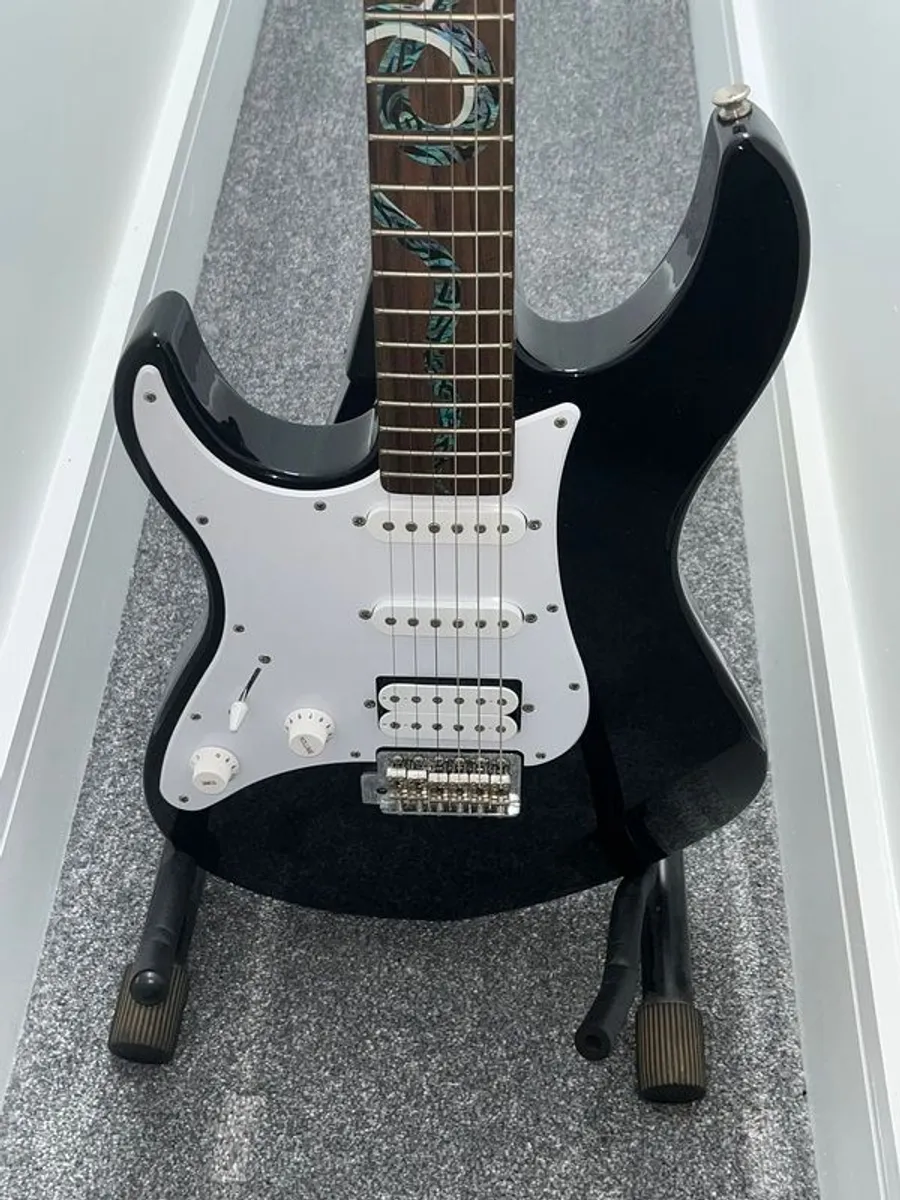 electric guitar - Image 2