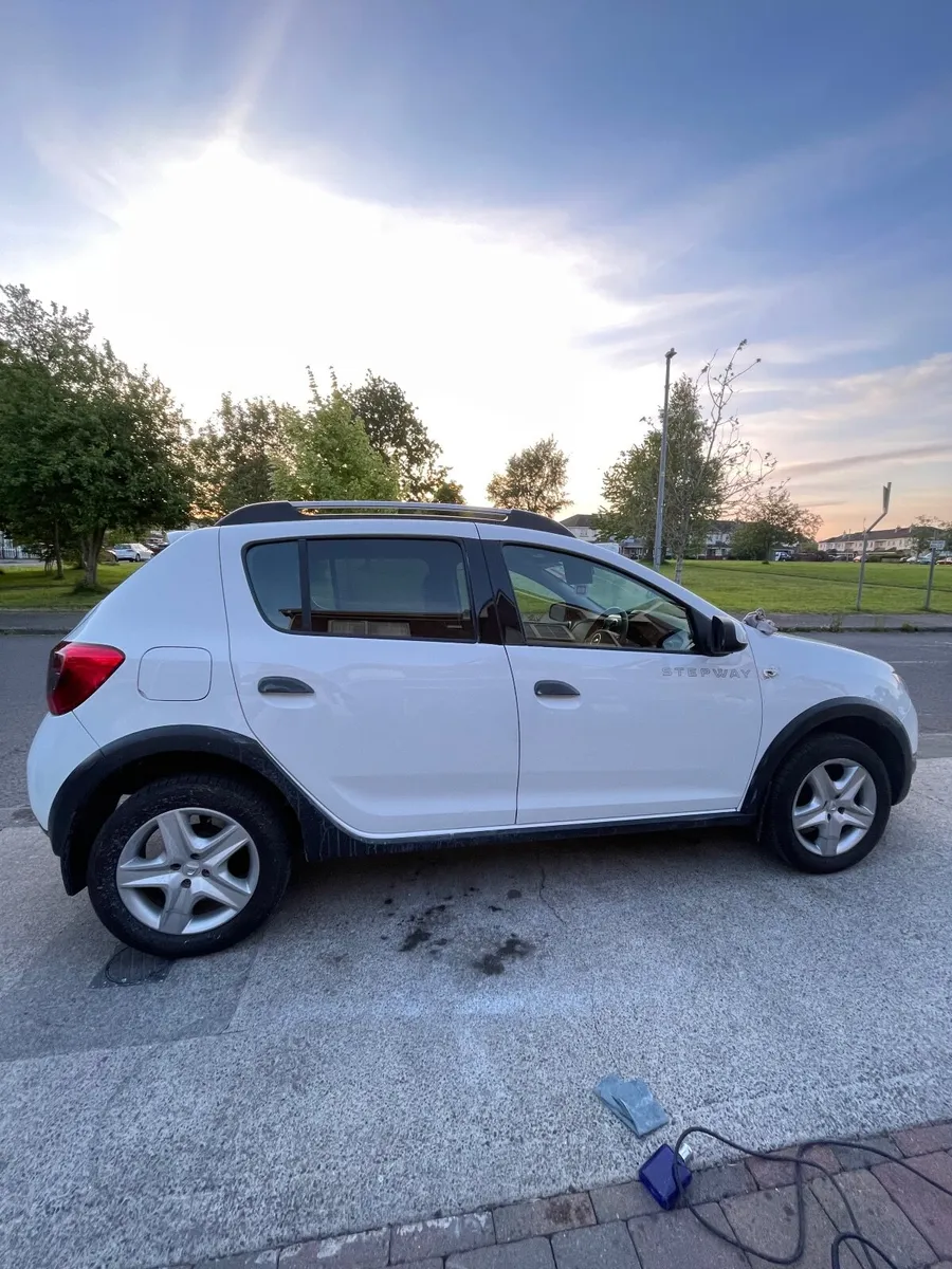 Dacia Sandero Stepway 2 2015 - Image 4