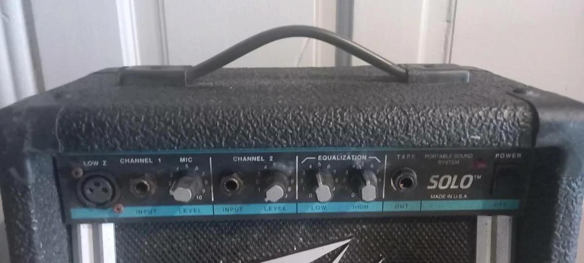 1980's made in USA Peavey Solo battery powered amp - Image 2