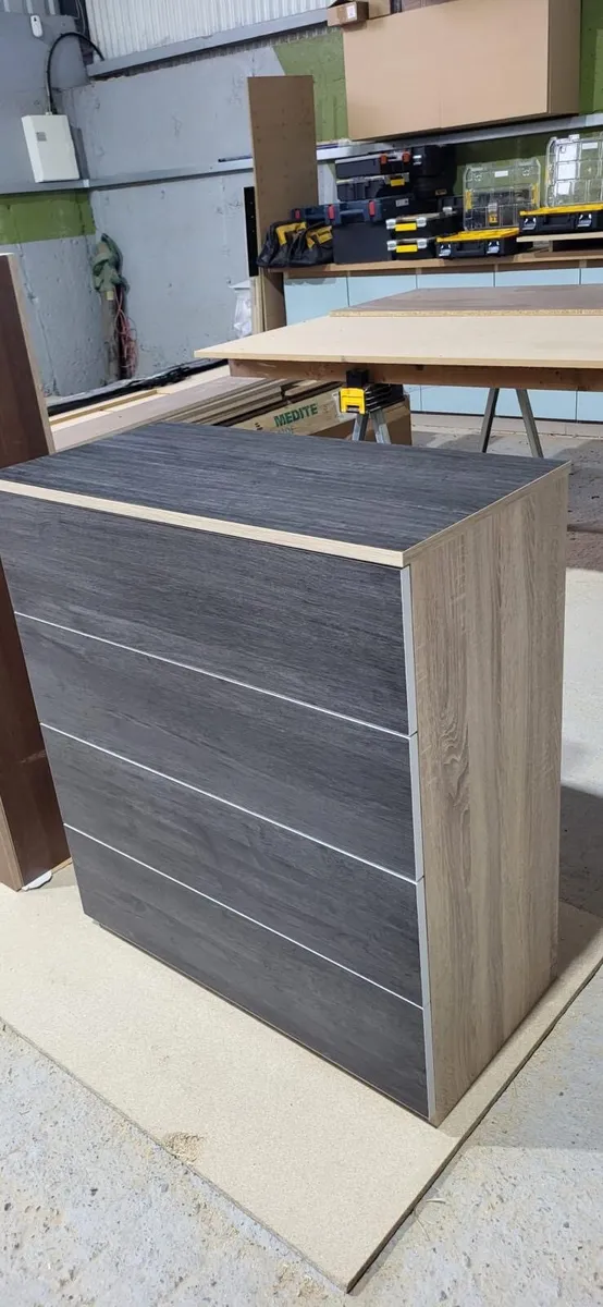 Chest of drawers - Image 4