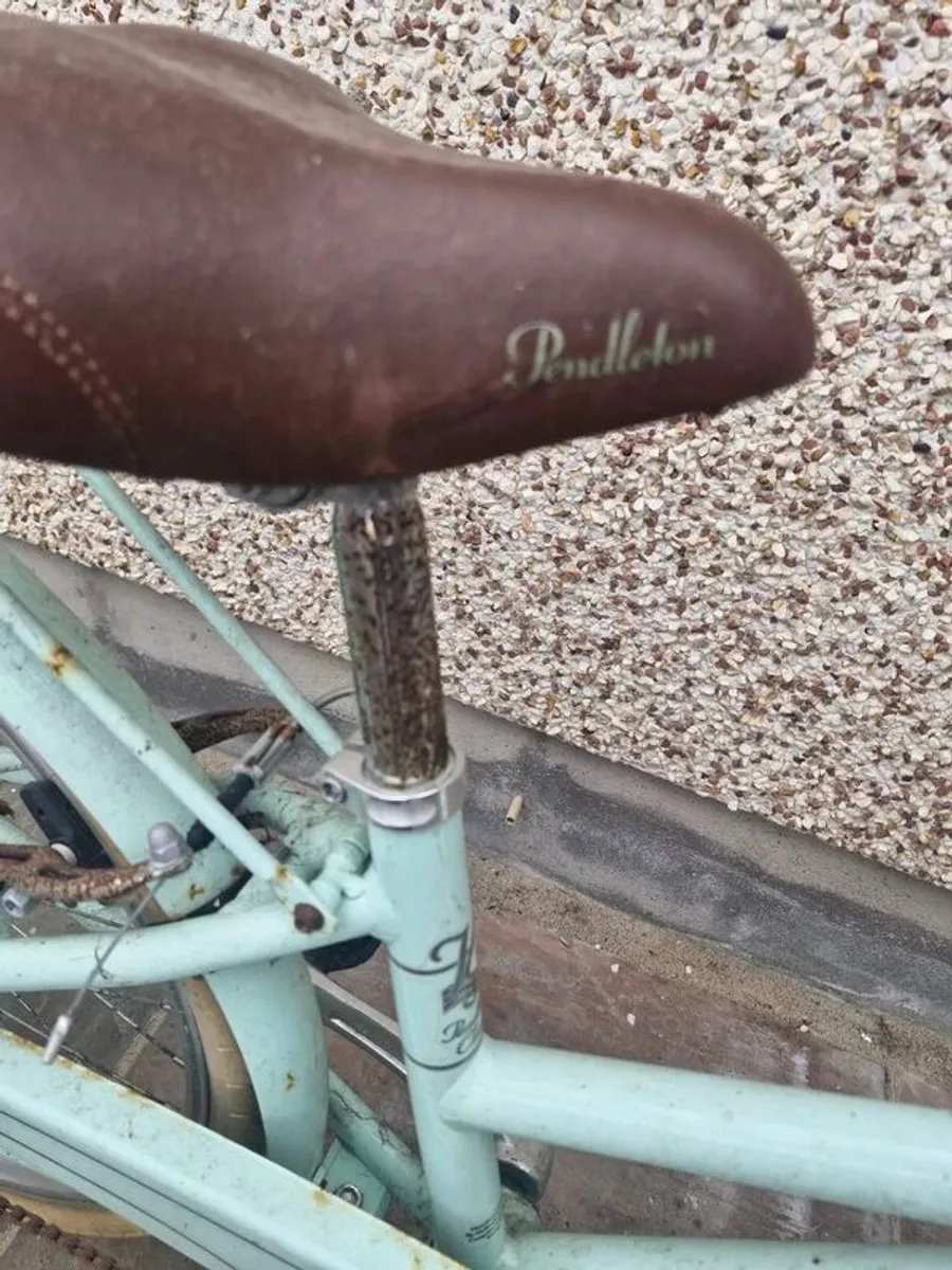 Girls bike - Image 3