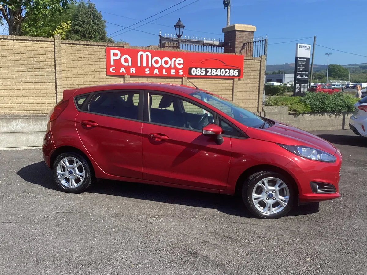 Ford Fiesta   PETROL - Image 3