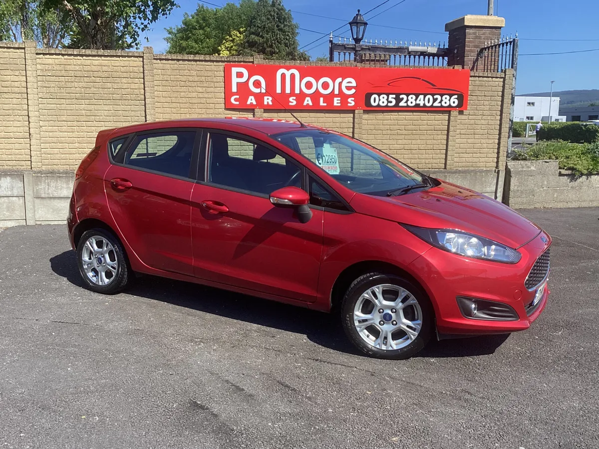 Ford Fiesta   PETROL - Image 2