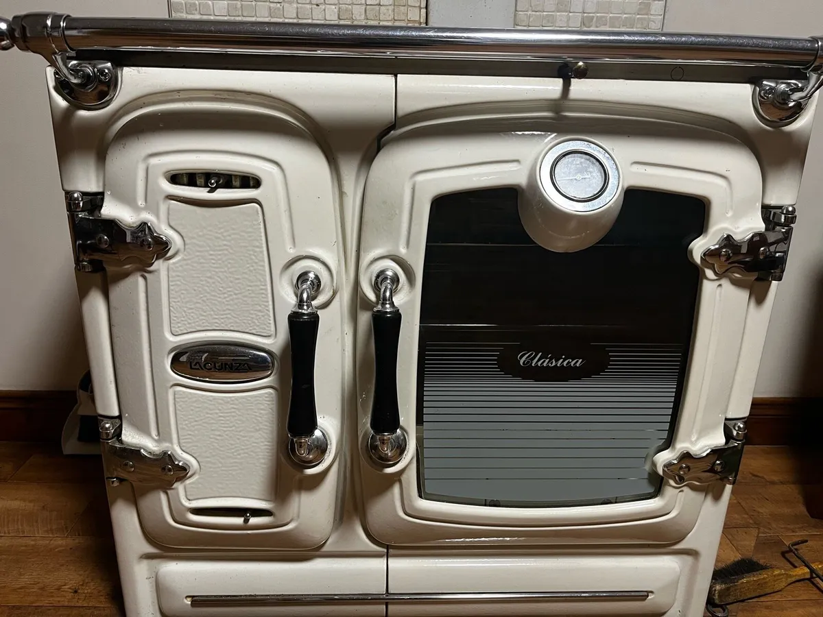 Solid fuel range - Image 2