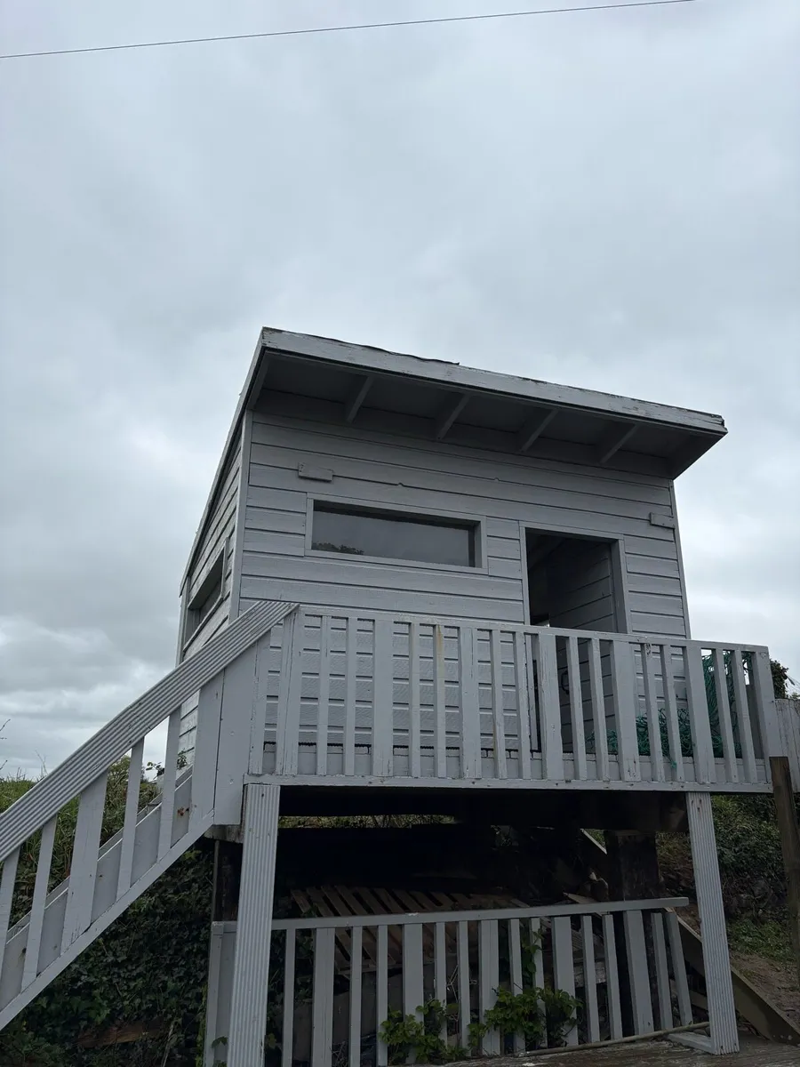 Tree house for sale - Image 2