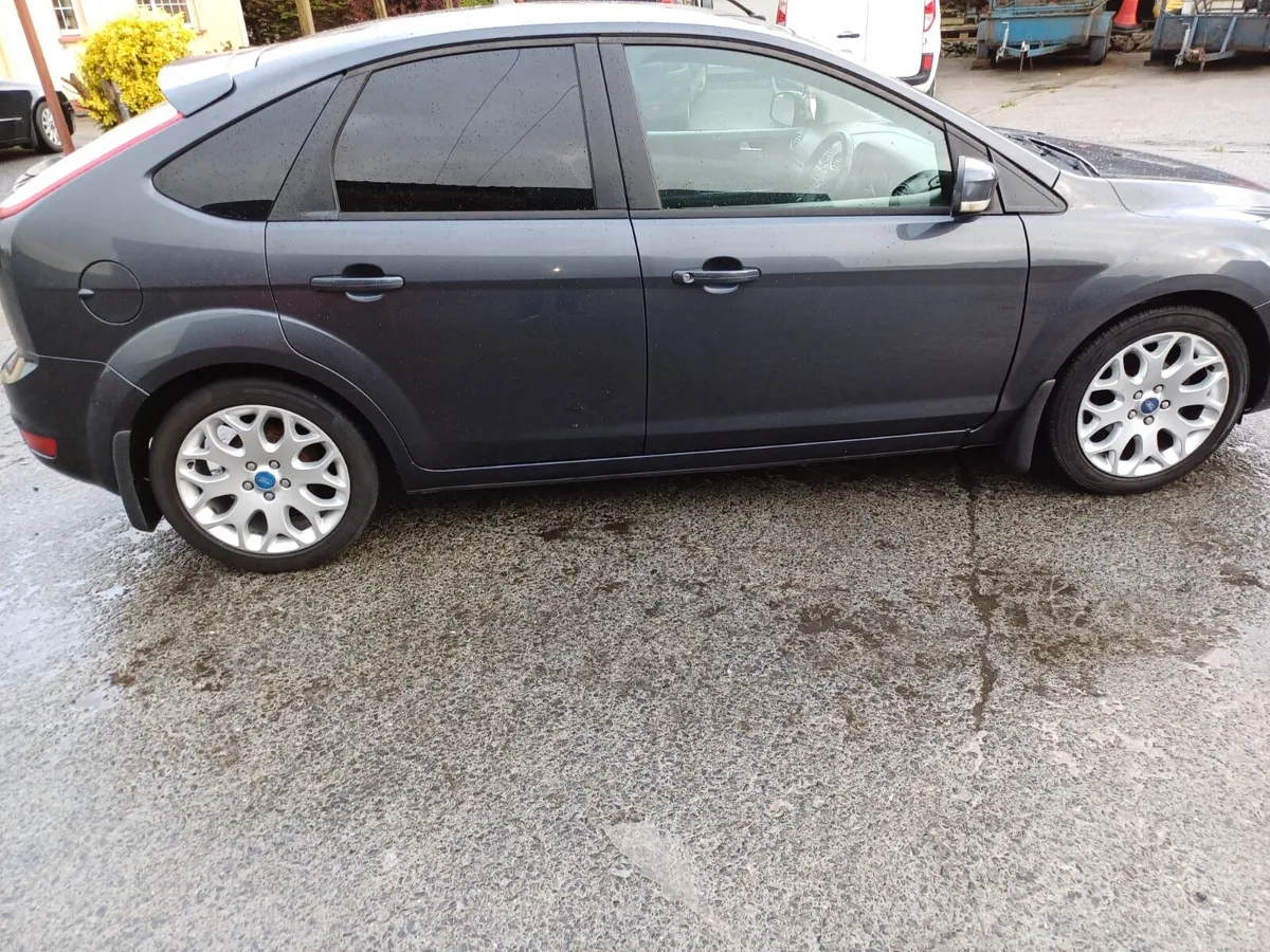 Ford Focus Zetec - Image 4