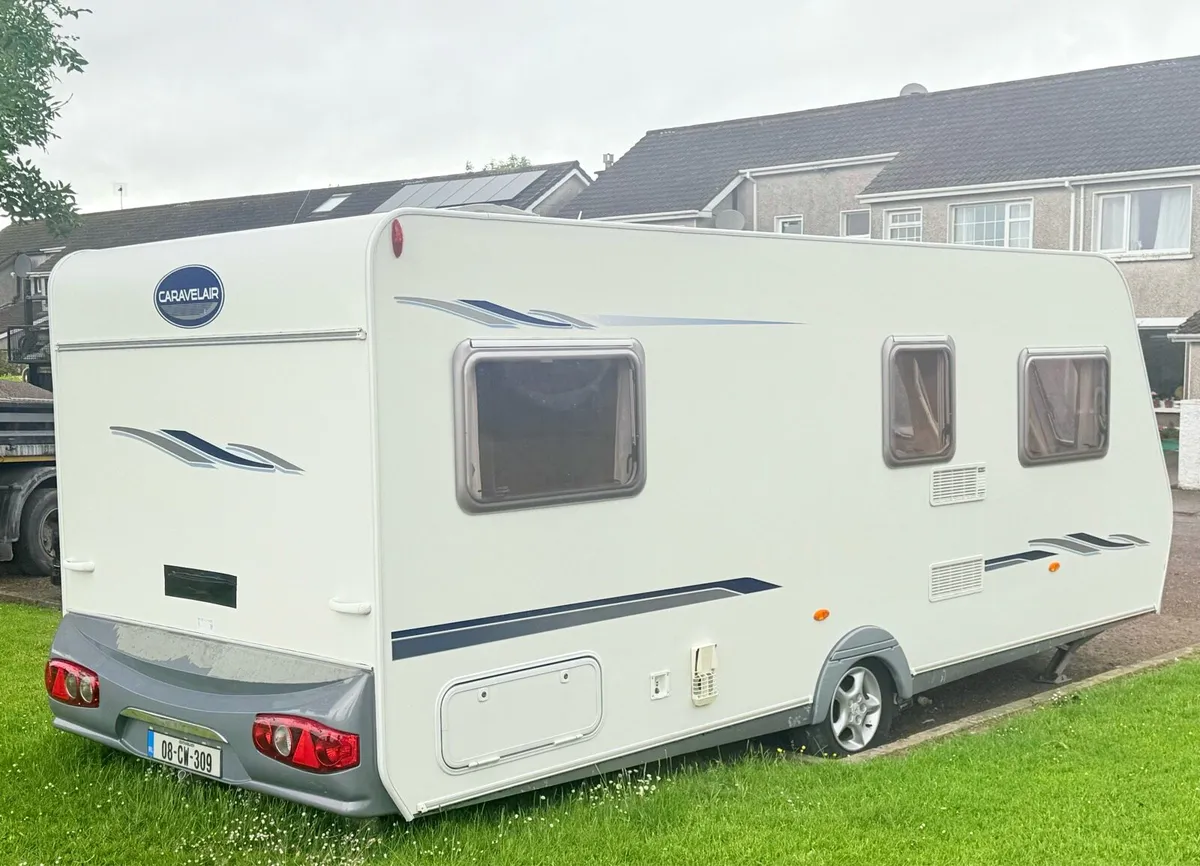 CARAVELAIR  EDEN SPECIAL fixed bed - Image 2
