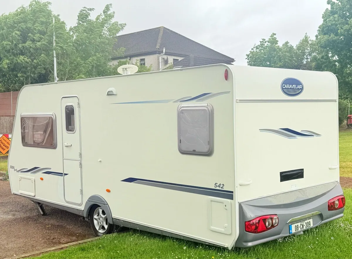 CARAVELAIR  EDEN SPECIAL fixed bed - Image 4