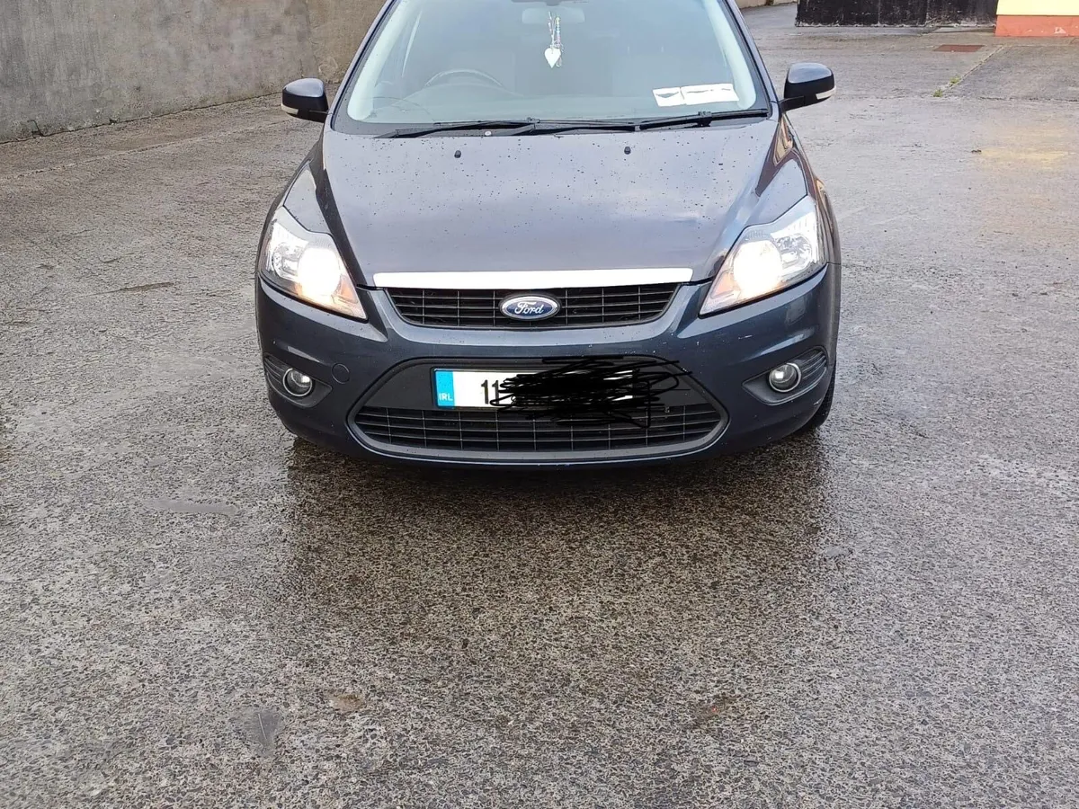Ford Focus Zetec - Image 1