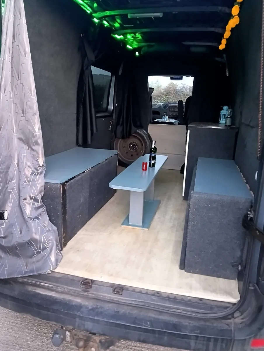 Nissan NV400 - Image 4