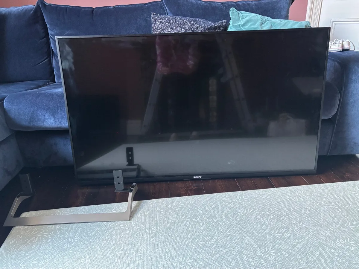 TV - Image 1