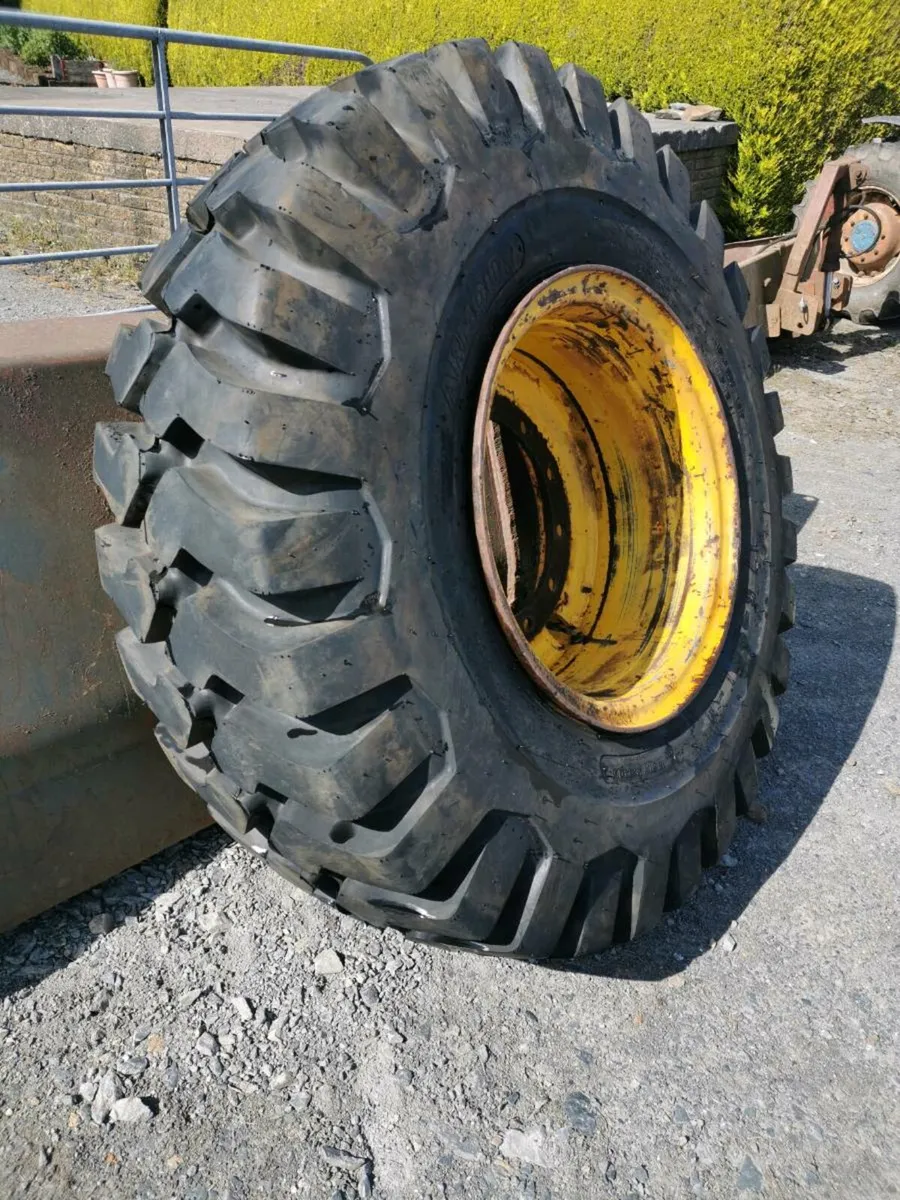 Loader/ dumper /crane wheel - Image 4