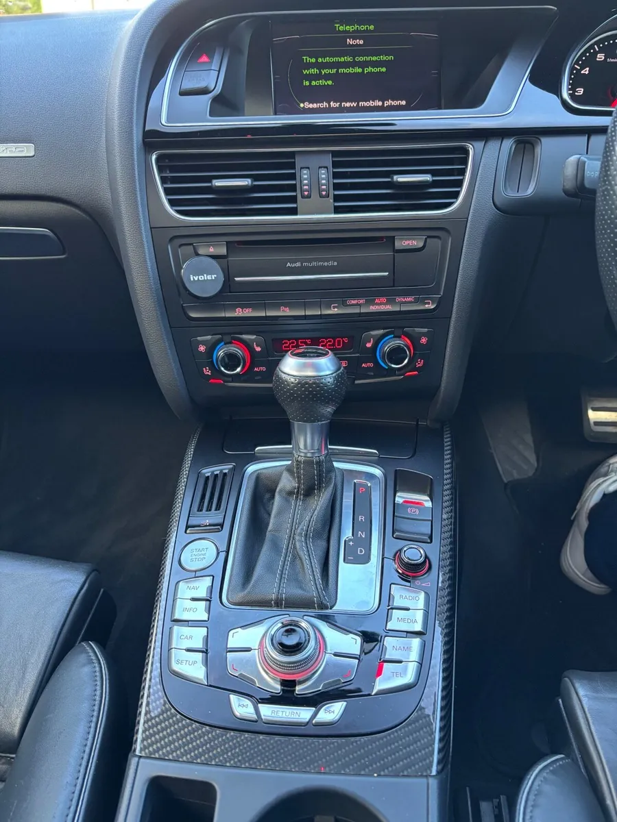 Audi RS5 2011 - Image 2