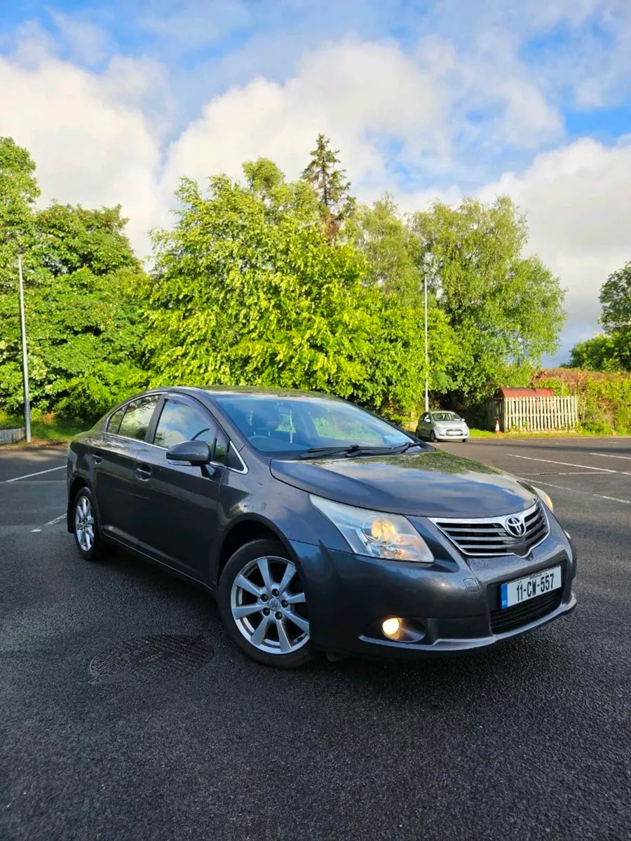 Toyota Avensis 2.0 D-4D **Fresh NCT** - Image 1