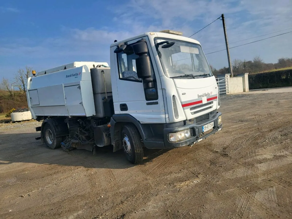 Iveco eurocargo Road sweeper - Image 1