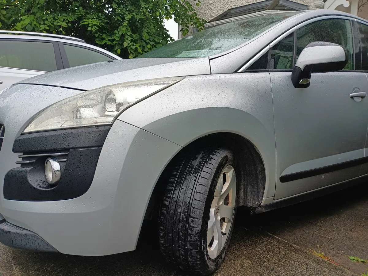2010 3008 Peugeot SPORT - Image 2
