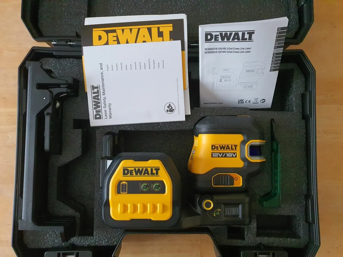 DeWALT 12V-18V 5 Spot & Cross Green Beam Laser - Image 1
