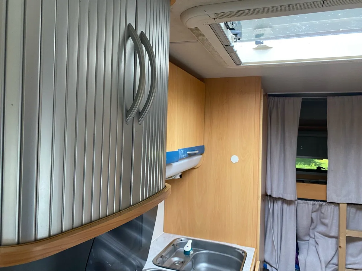 Caravan windows, hobs,sinks,fridge oven - Image 3