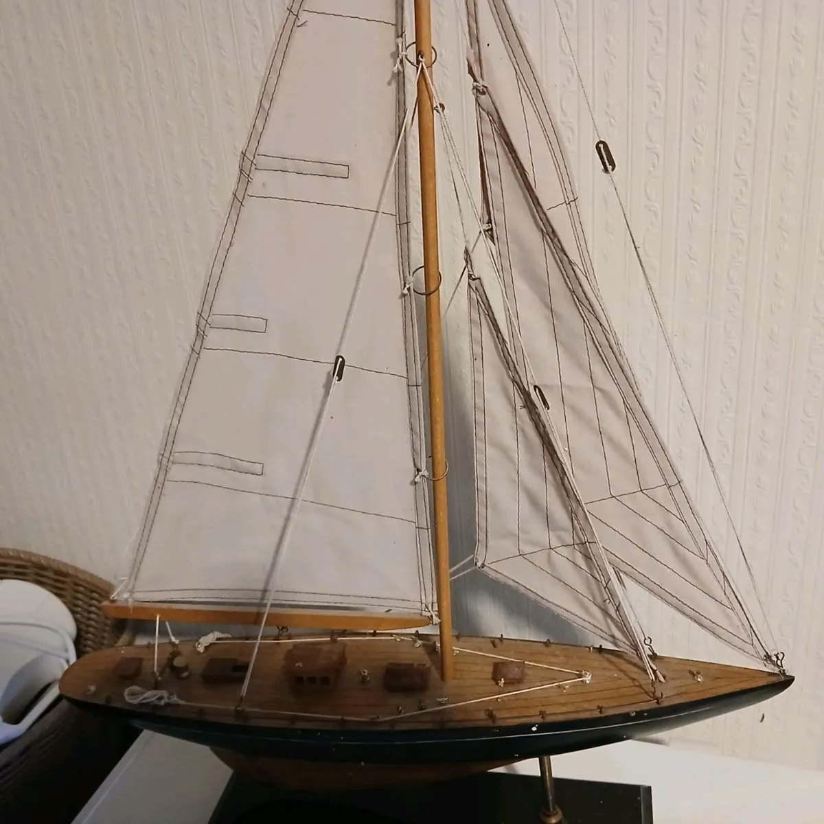 2 MODEL BOATS - Image 1